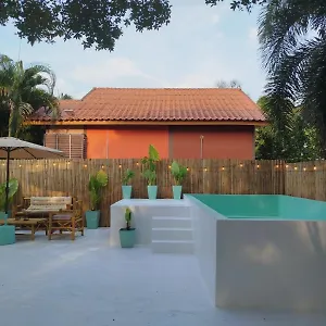 https://luana-villas.koh-lantahotels.net