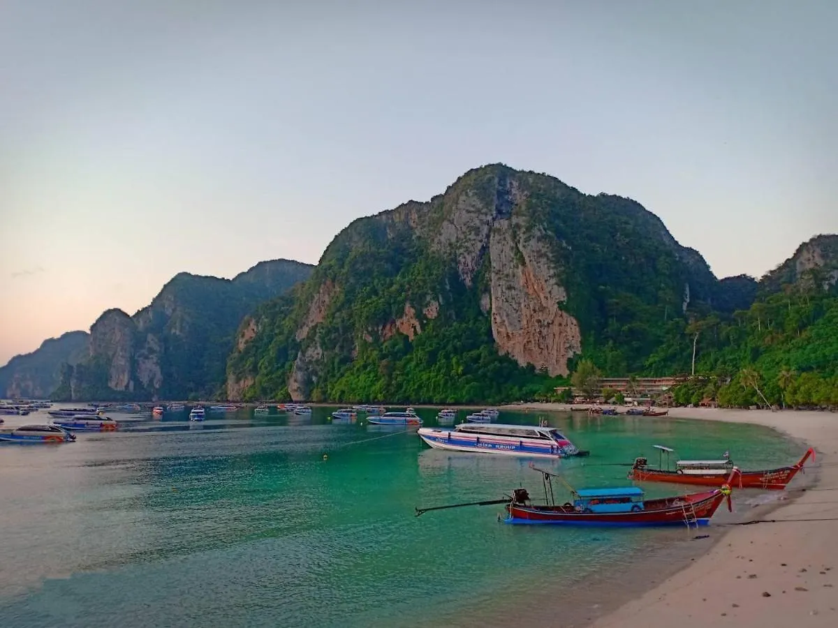 Harmony House-Sha Plus Phi Phi Don Hostel